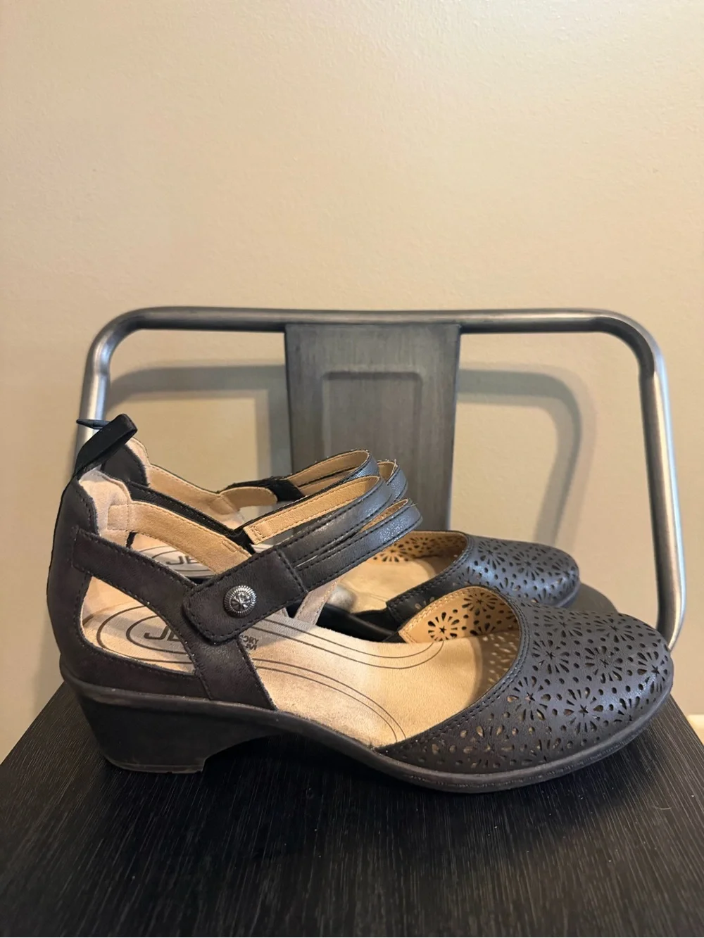 JBU by Jambu Bethany Black Laser Cut Mary Jane Comfort Shoes 9.5